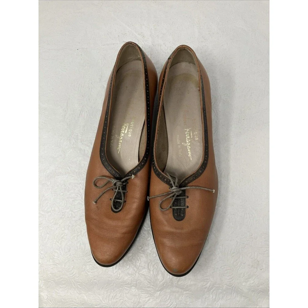 Vintage Ferragamo Shoes Womens 10 B Brown Black Trim Lace Up Oxford Flats Italy